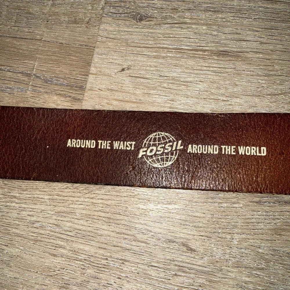 Vintage men's Fossil Leather Belt 34